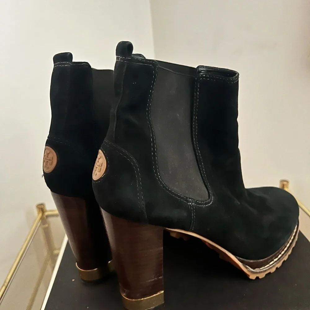 Tory Burch Fall Winter Ankle Black Boots with block wooden Heeled